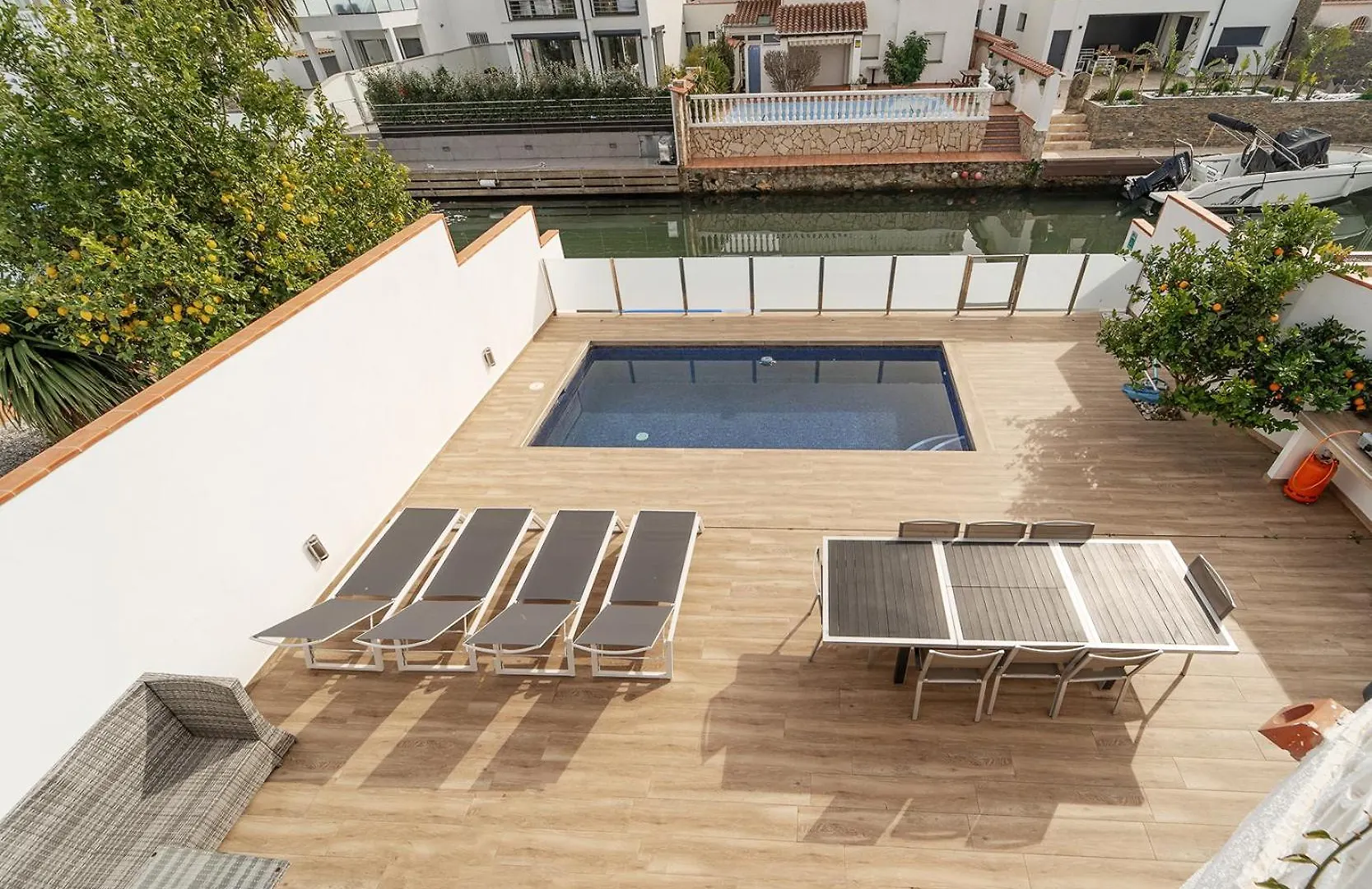 Welcs Casa 122 Emp Con Piscina Y Cerca Del Canal Empuriabrava 0*,  Spain